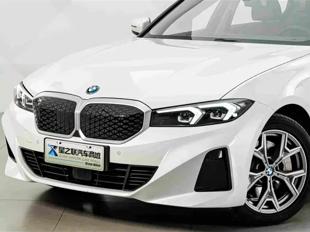 BMW i3 — Фото автомобиля 2