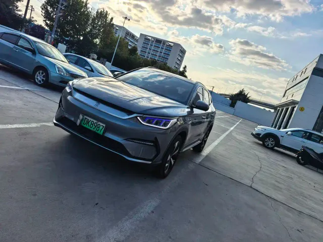 BYD Song PLUS — Фото автомобиля 2