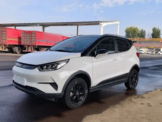 Фотография автомобиля — BYD Yuan Pro