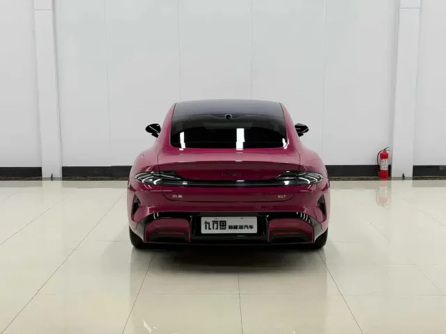 Xiaomi SU7 — Фото автомобиля 11