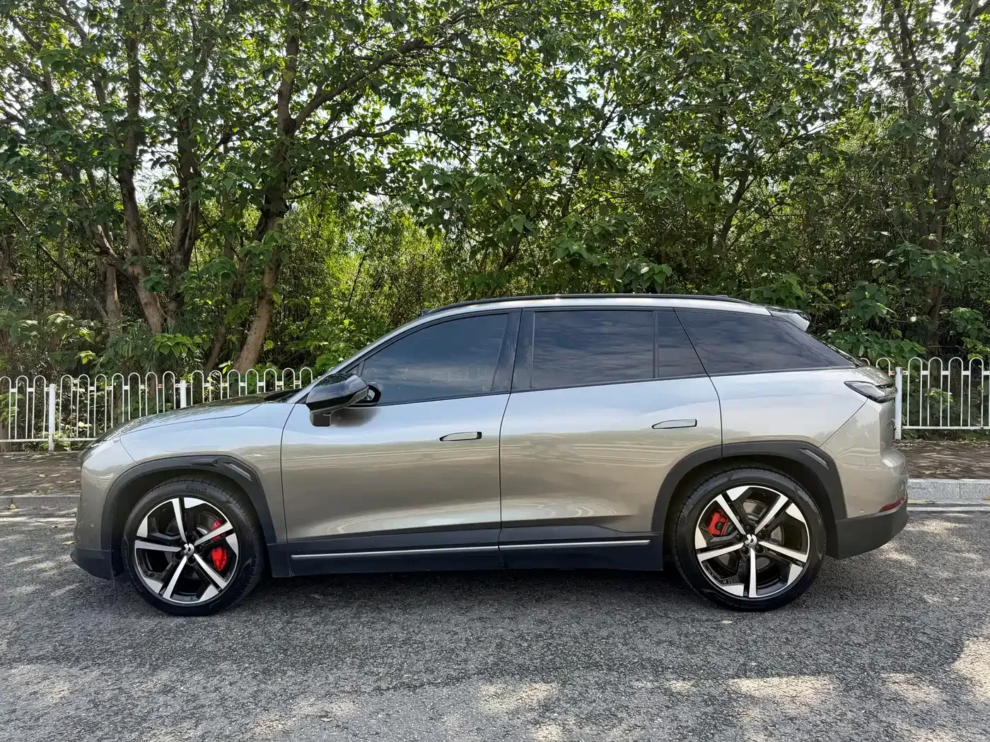 NIO NIO ES7 2024 100kWh Signature Edition — Фото автомобиля 5