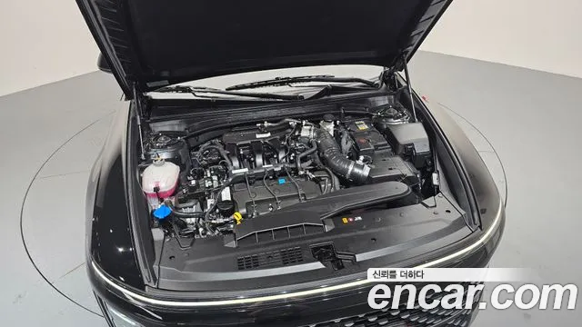 Hyundai Grandeur GN7 — Фото автомобиля 9