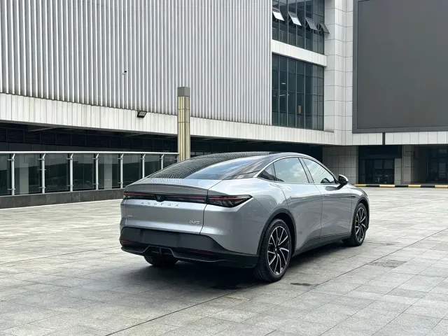 Arcfox Alpha S5 — Фото автомобиля 10
