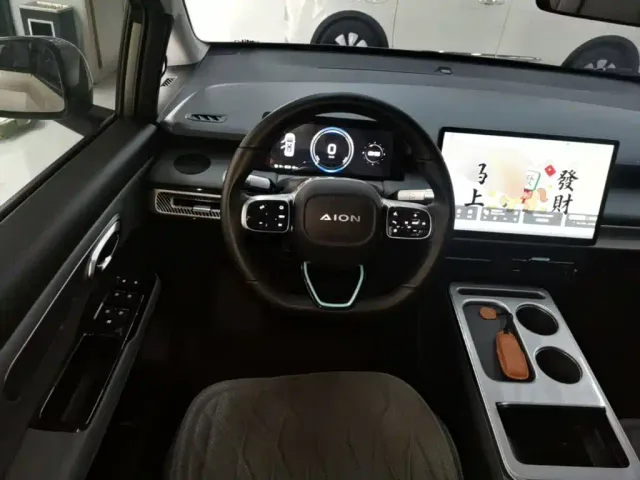 GAC Aion Y — Фото автомобиля 10