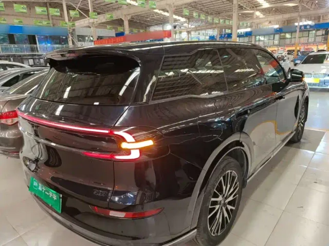 Changan Qiyuan Q07 — Фото автомобиля 6