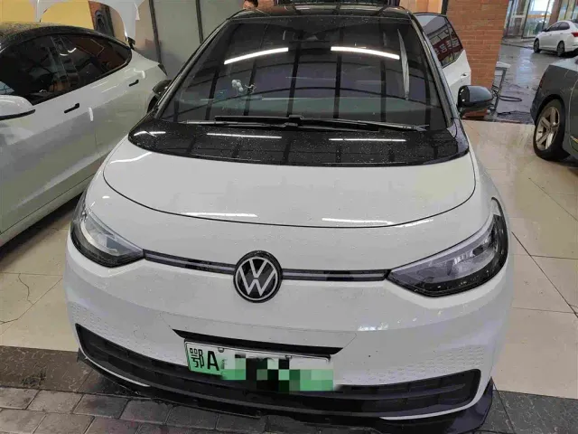 Volkswagen ID.3 — Фото автомобиля 2