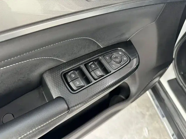 Haval M6 — Фото автомобиля 11