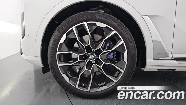 BMW X7 — Фото автомобиля 5