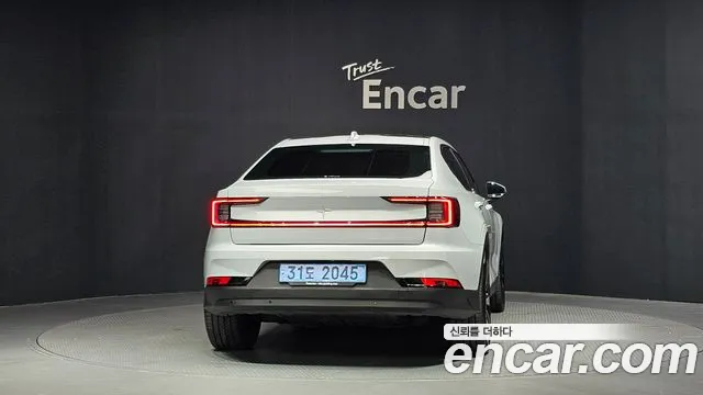 Polestar Polestar 2 — Фото автомобиля 4