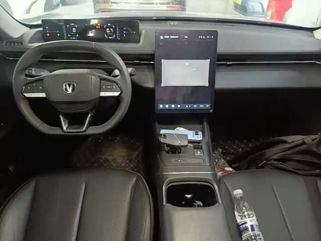 Changan Eado — Фото автомобиля 9