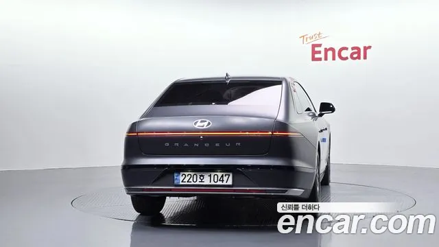 Hyundai Grandeur — Фото автомобиля 4