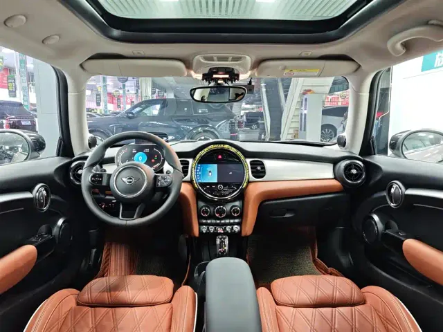 MINI Hatch — Фото автомобиля 19