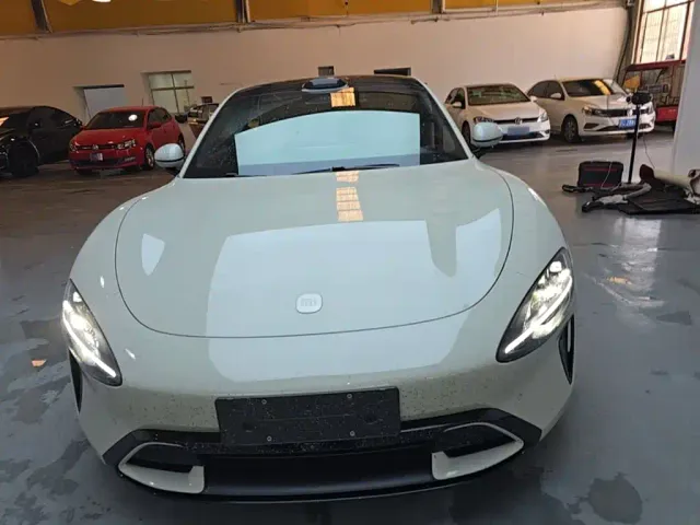 Xiaomi SU7 — Фото автомобиля 2