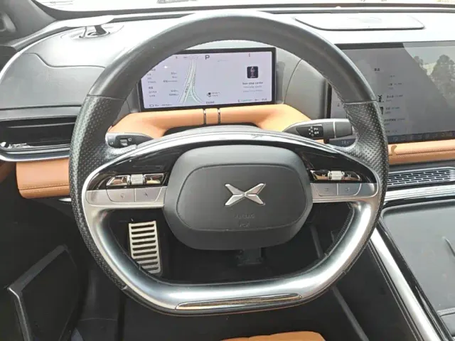 Xpeng G9 — Фото автомобиля 10