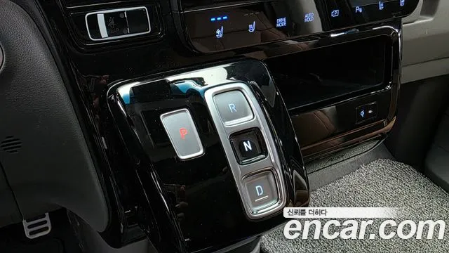 Hyundai Staria — Фото автомобиля 12