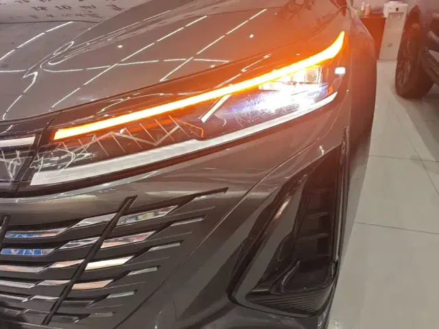 Changan CS75 Plus — Фото автомобиля 17