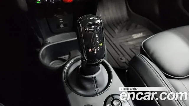Mini Cooper — Фото автомобиля 6