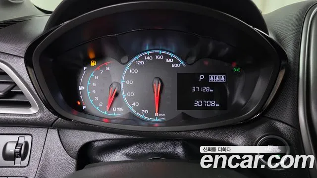 Chevrolet Spark — Фото автомобиля 8