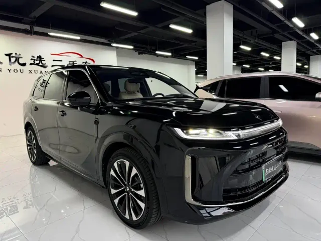 Huajing Baojun S — Фото автомобиля 3