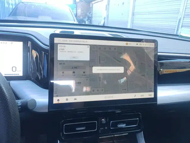 GAC Trumpchi GS8 — Фото автомобиля 12