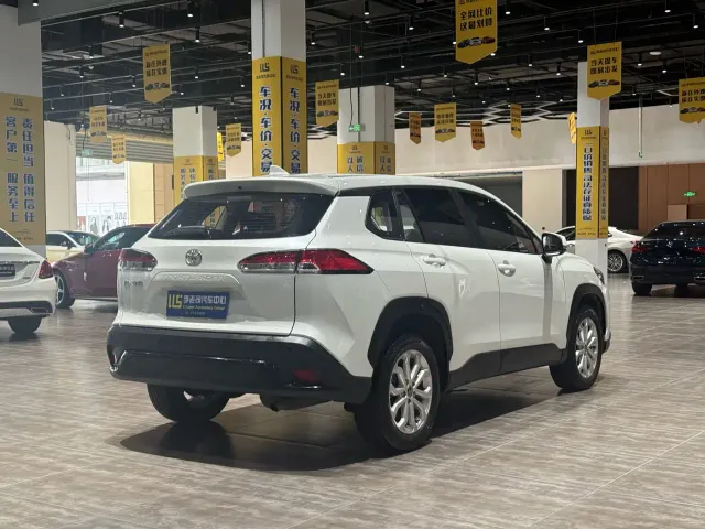 Toyota Frontlander — Фото автомобиля 5