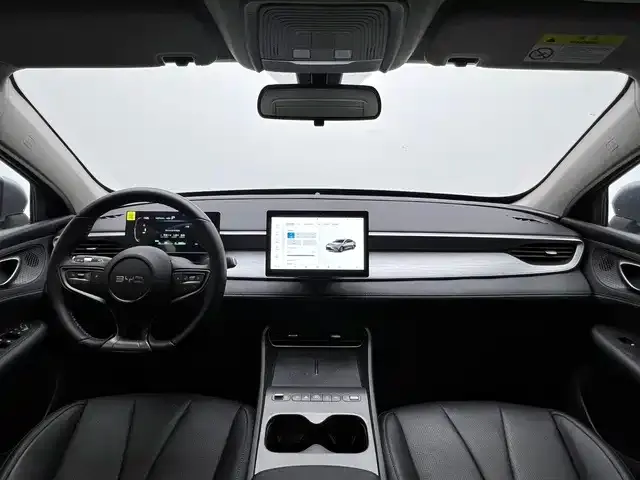 BYD Seal 05 DM-i — Фото автомобиля 12