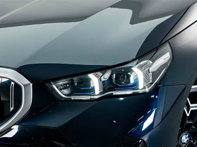 BMW 5 Series — Фото автомобиля 4