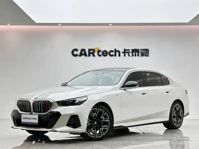 Фотография автомобиля — BMW 5 Series