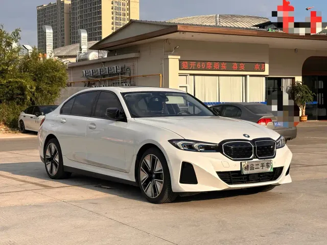 BMW i3 — Фото автомобиля 3