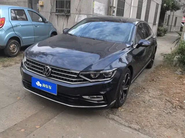 Фотография автомобиля — Volkswagen Magotan
