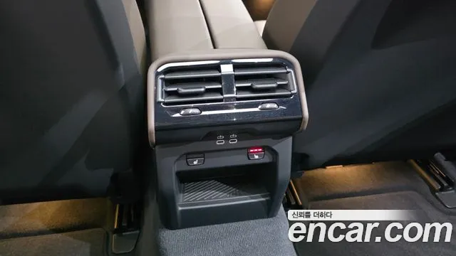 BMW 5-Series — Фото автомобиля 26