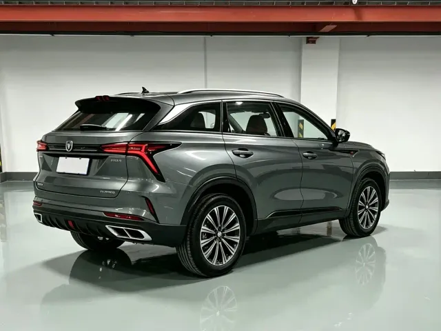 Changan CS75 Plus — Фото автомобиля 13