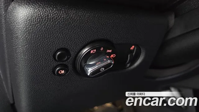 MINI Cooper — Фото автомобиля 26