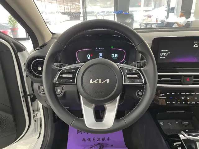 Kia K3 — Фото автомобиля 9
