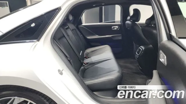 Hyundai Ioniq6 — Фото автомобиля 11