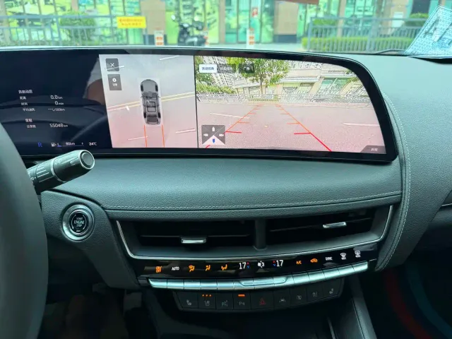 Cadillac CT5 — Фото автомобиля 23