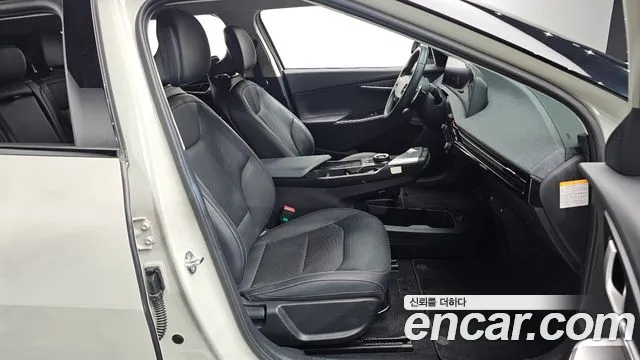 Kia EV6 — Фото автомобиля 24