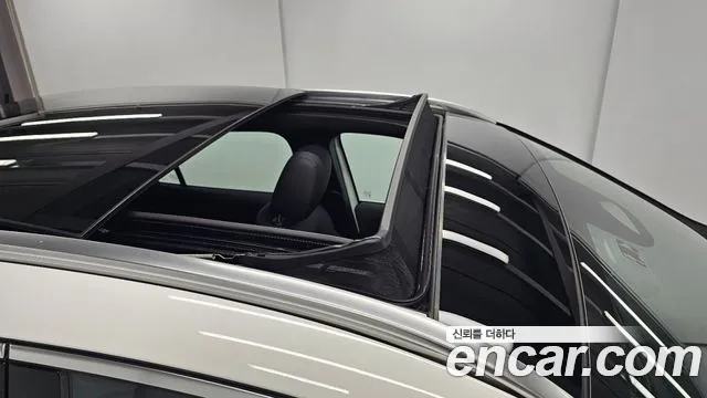 Mercedes-Benz EQA — Фото автомобиля 12