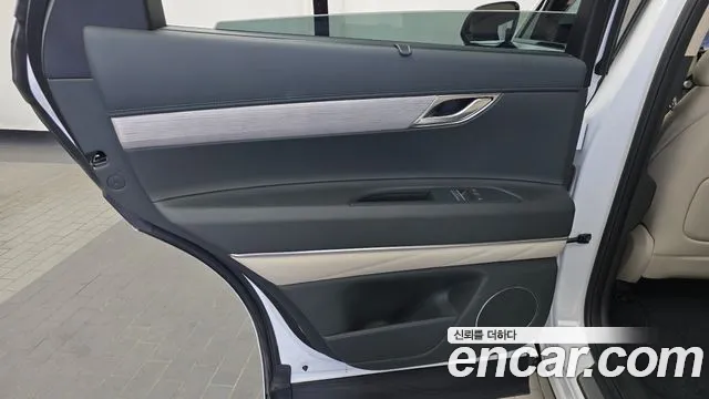 Genesis GV80 — Фото автомобиля 14
