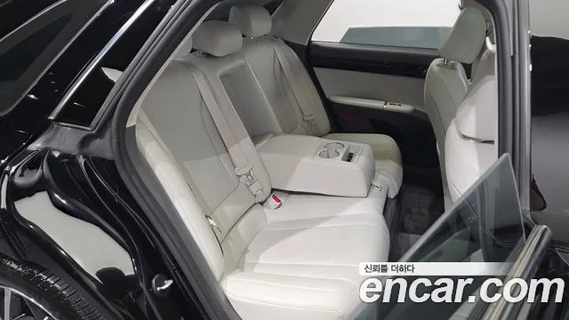 Hyundai Grandeur GN7 — Фото автомобиля 18