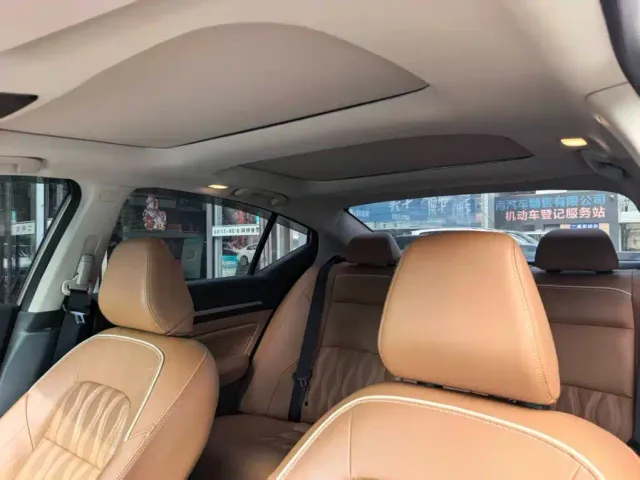 Nissan Teana — Фото автомобиля 8