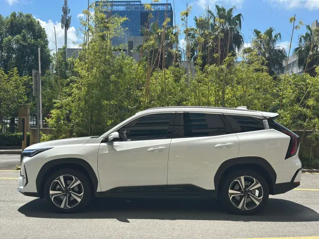 Geely Boyue L — Фото автомобиля 7