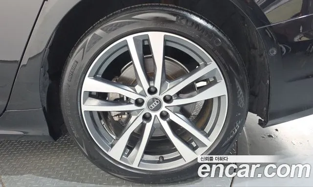 Audi A6 C8 — Фото автомобиля 6