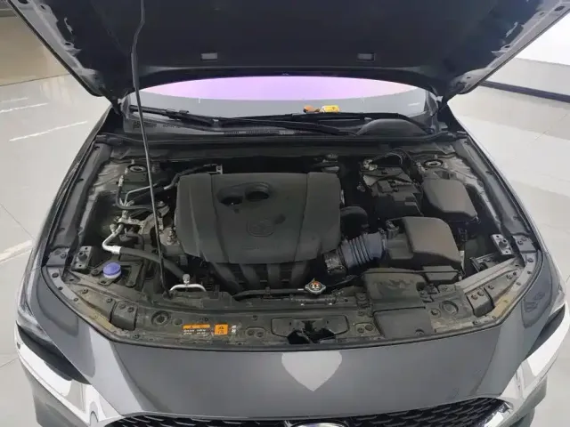 Mazda Axela — Фото автомобиля 10