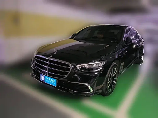 Фотография автомобиля — Mercedes-Benz S-Class