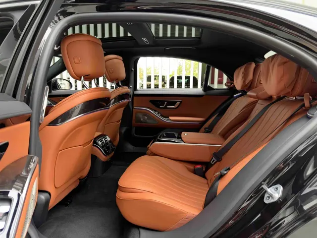 Mercedes-Benz S-Class — Фото автомобиля 11