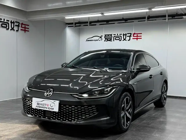 Фотография автомобиля — Volkswagen Lamando