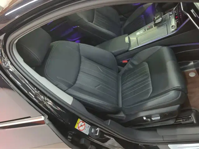 Audi A6L — Фото автомобиля 24