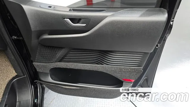 Hyundai Staria Staria L3.5 Tourer 9 мест — Фото автомобиля 24