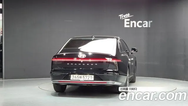Hyundai Grandeur GN7 — Фото автомобиля 4